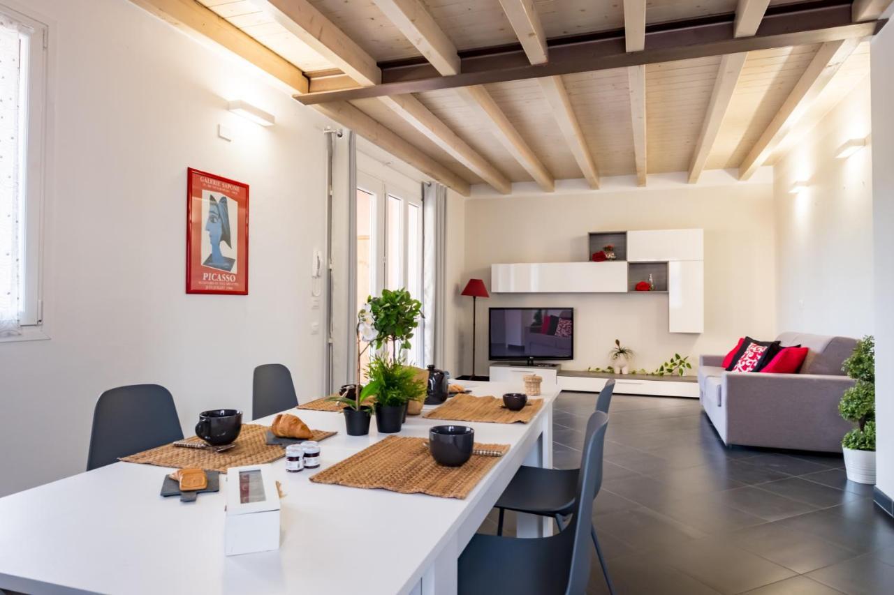 GARDAPPARTAMENTI - Residenza Gelsomino Desenzano del Garda Bagian luar foto