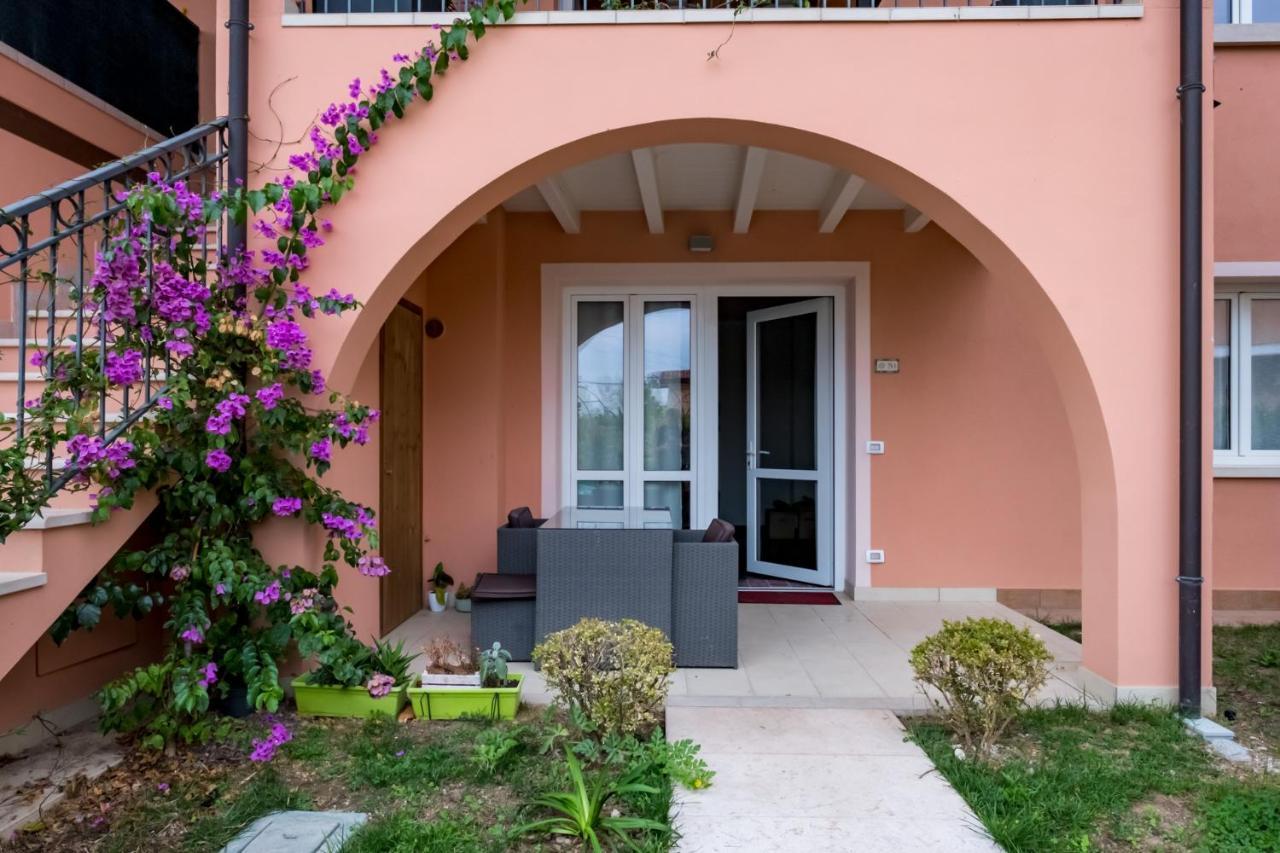 GARDAPPARTAMENTI - Residenza Gelsomino Desenzano del Garda Bagian luar foto