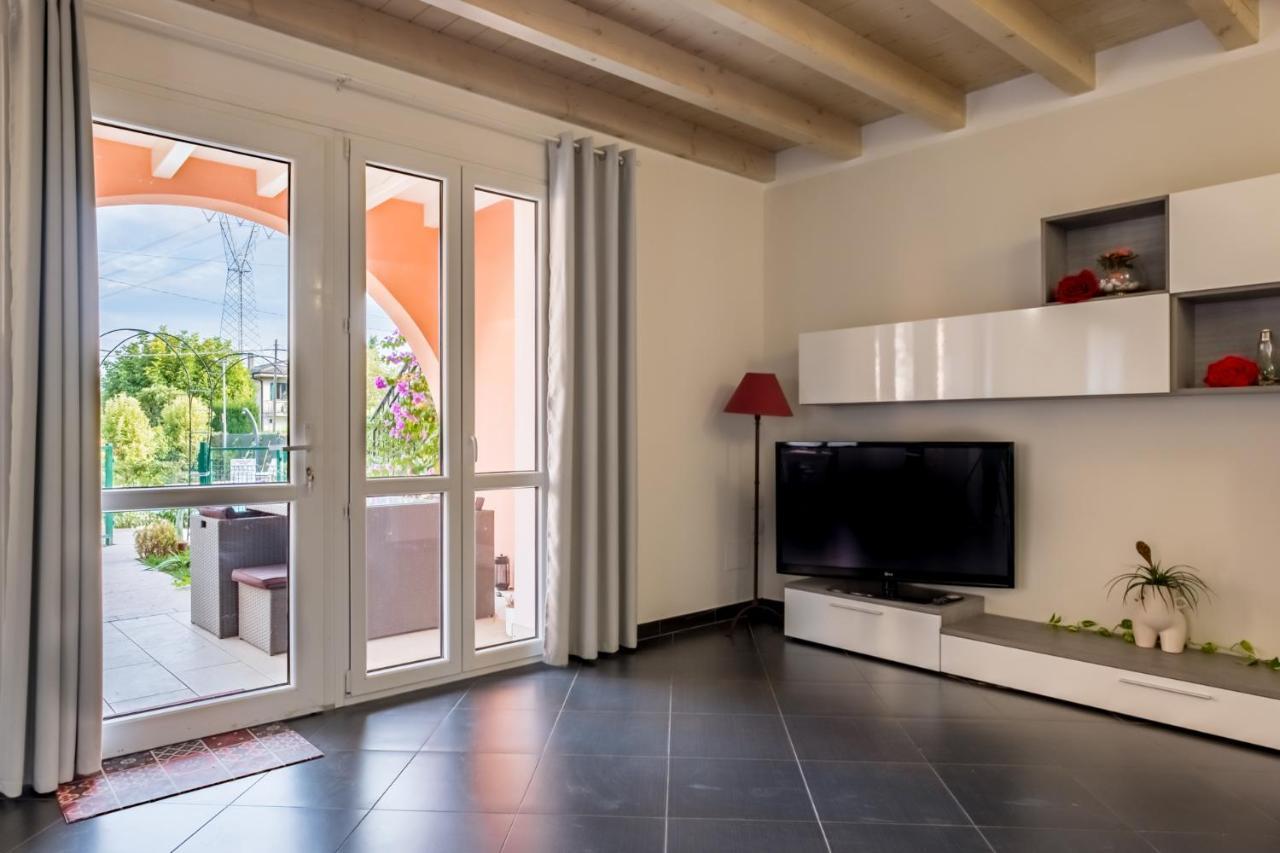 GARDAPPARTAMENTI - Residenza Gelsomino Desenzano del Garda Bagian luar foto
